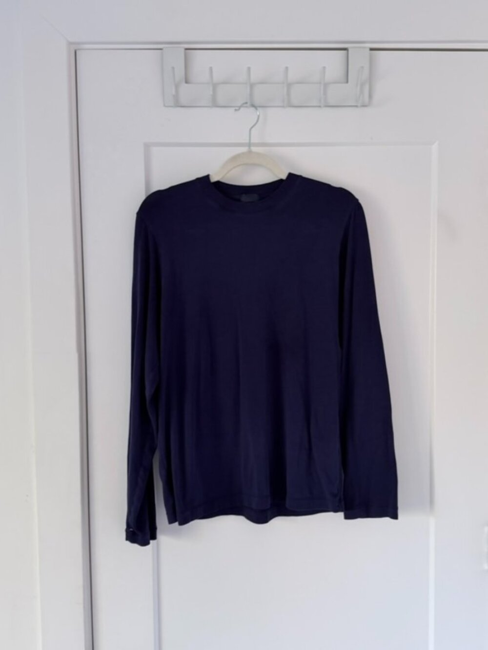 Skims BOYFRIEND LONG SLEEVE T-SHIRT | CONCORD / XXS - Picture 5 of 6